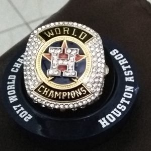 Meet your Posher, Felix